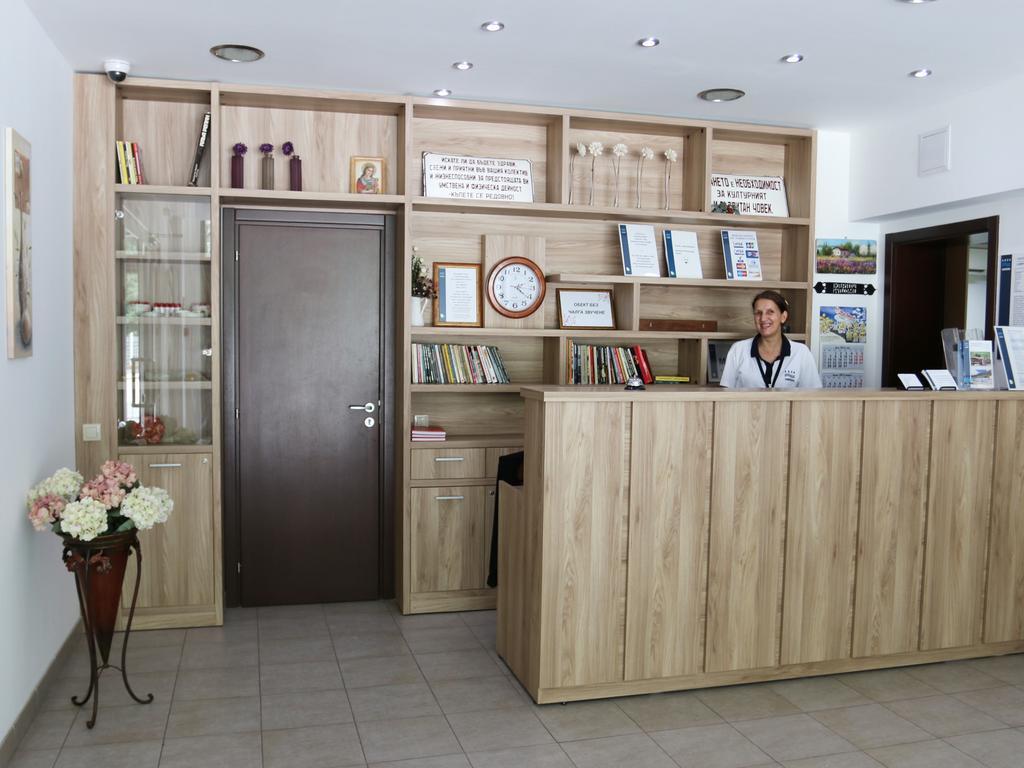 Aqua Varvara Hotel Vetren Dol Extérieur photo