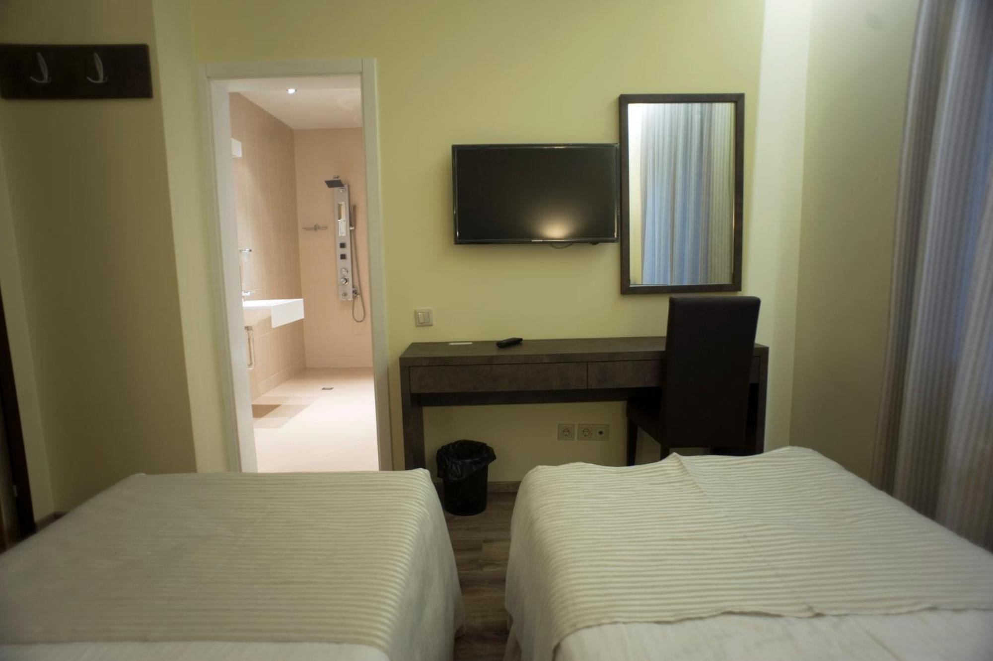 Aqua Varvara Hotel Vetren Dol Extérieur photo